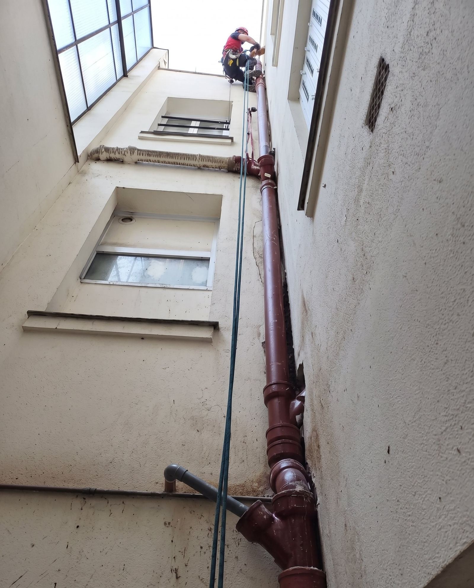 Cordiste en intervention